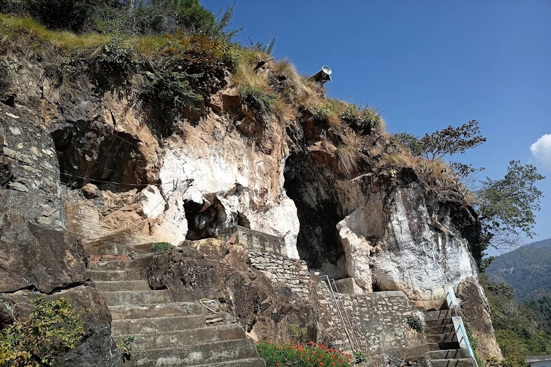 Patal Rudreshwar Cave